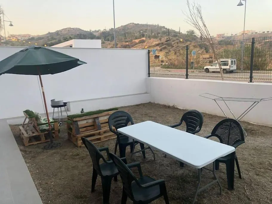 Bajo Con Jardin En Primera Linea De Playa Malaga Apartment